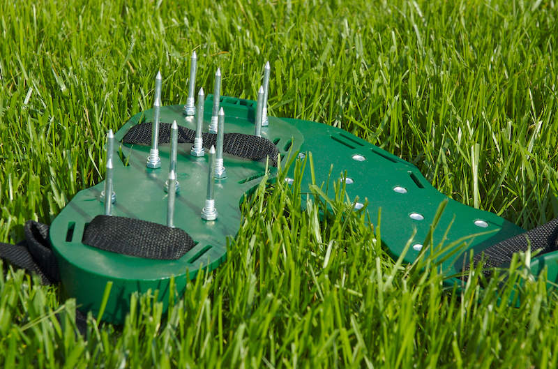 Aerate lawn without deals aerator